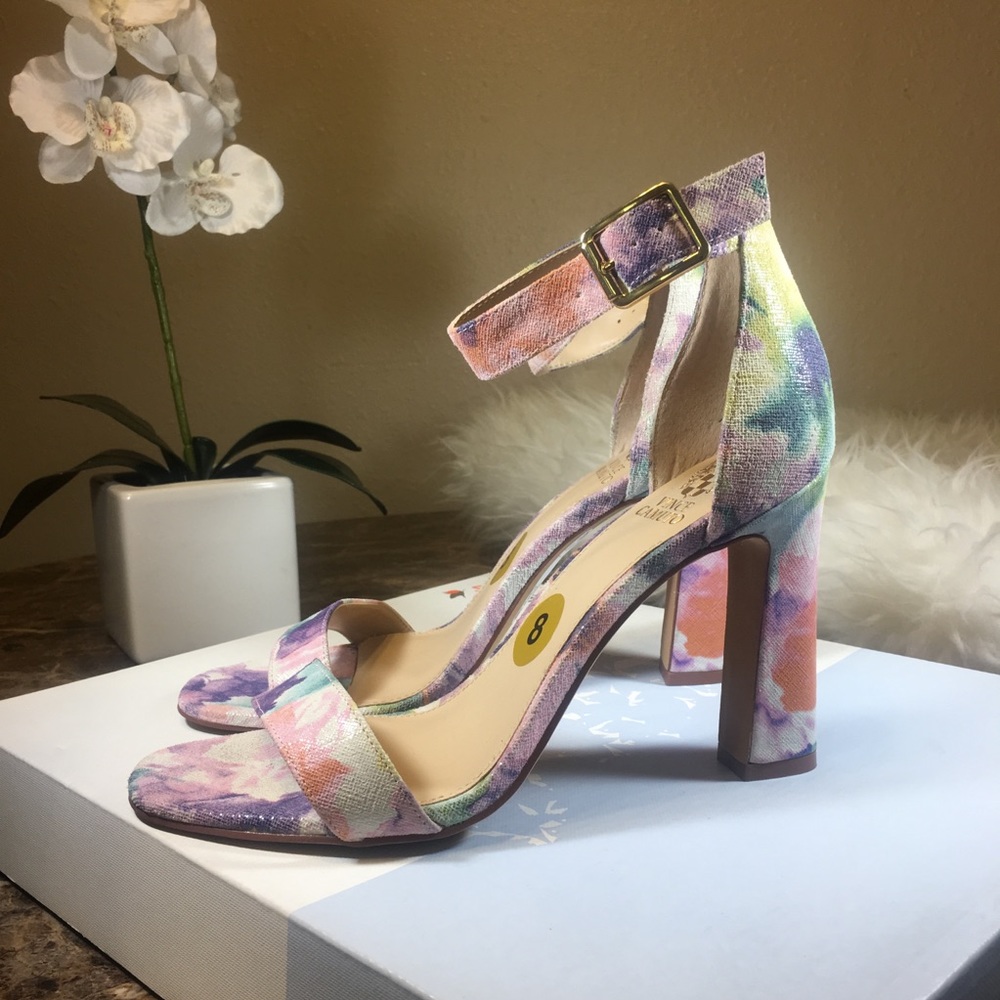VINCE Camuto Block Heels Size 8